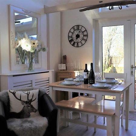 Beautiful Barn Conversion, 3 Bed, Hot Tub, Sauna, Gym, Enclosed Garden Райд Екстериор снимка